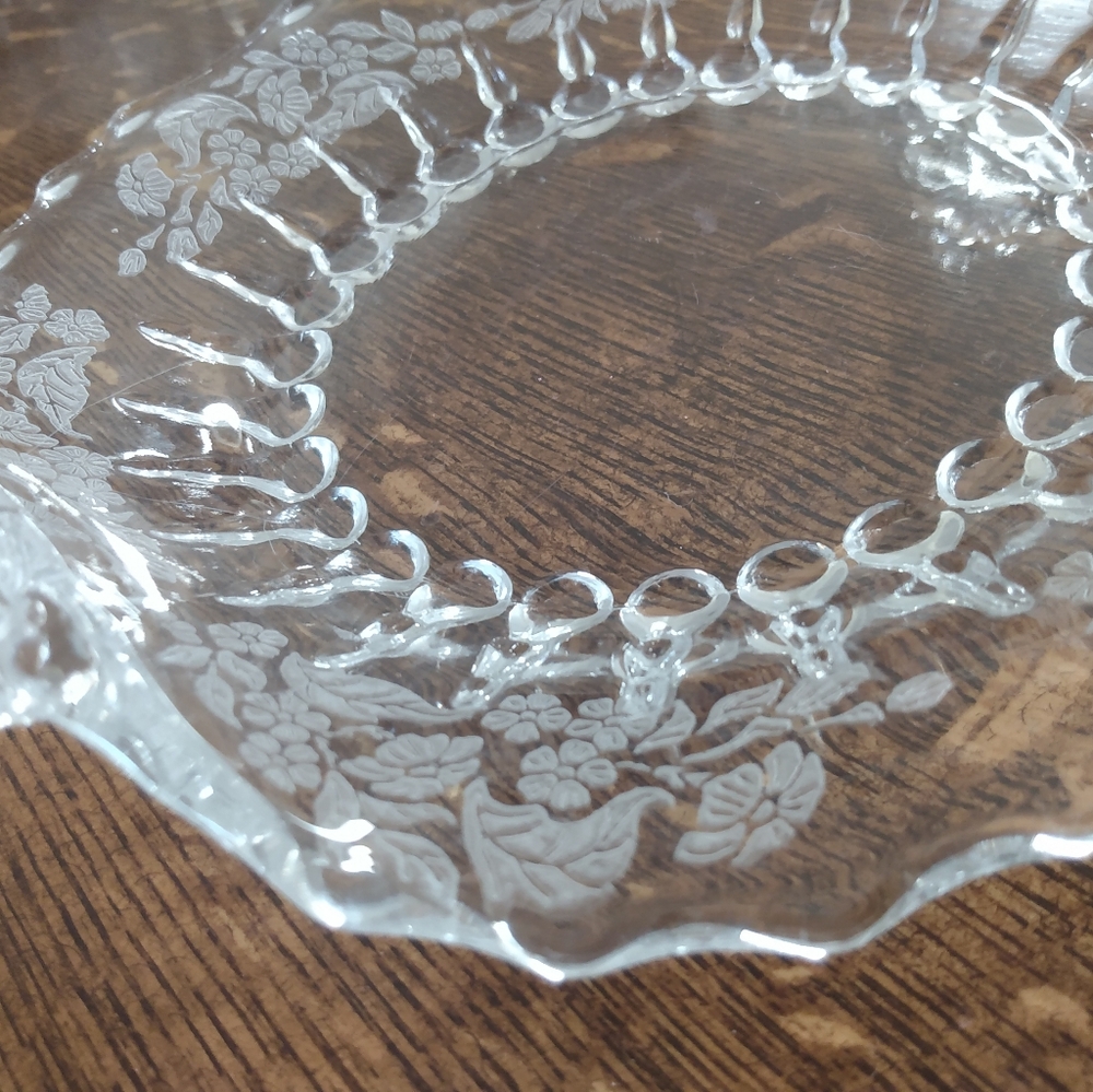 Vintage Floral Etched Round and Flared Handled Glass Serving Dishes/Bowls - Picture 5 of 16